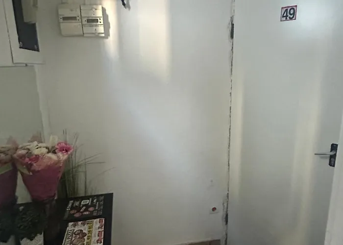 Sci H3 Communes Apartman